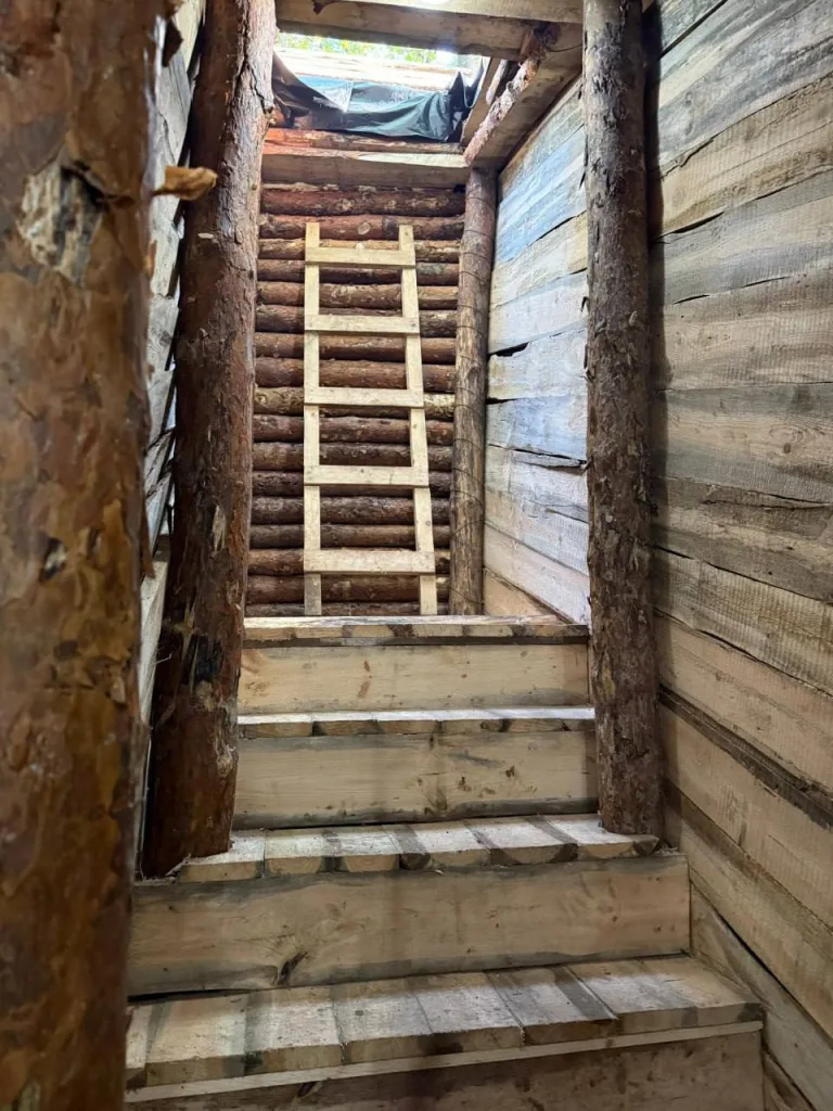 После участившихся ракетных ударов по полигонам и учебным центрам, ВСУ начали строительство на их территории подземных укрытий для защиты личного состава