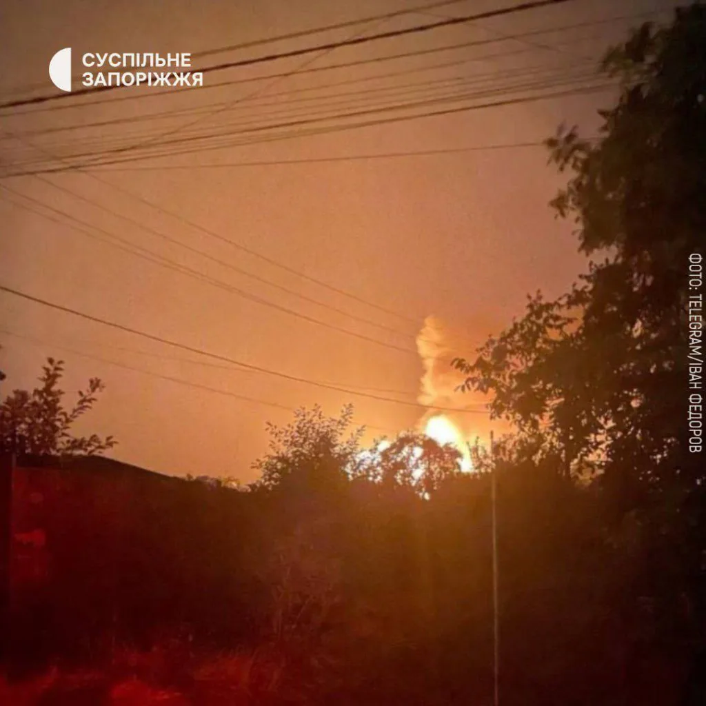 Пожары в Запорожье после ночной атаки