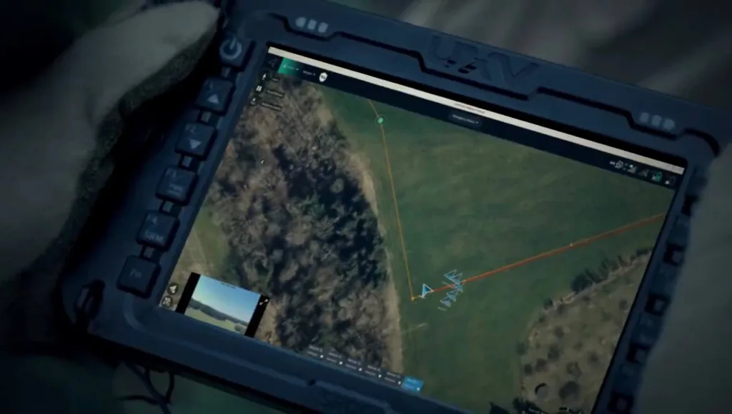 Американская компания Auterion представила платформу Nemyx для организации роя дронов, основываясь на опытной эксплуатации на территории Украины