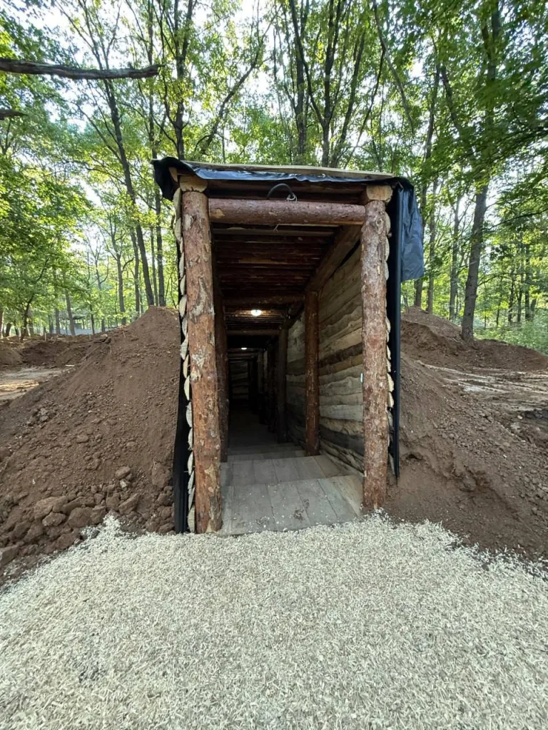 После участившихся ракетных ударов по полигонам и учебным центрам, ВСУ начали строительство на их территории подземных укрытий для защиты личного состава