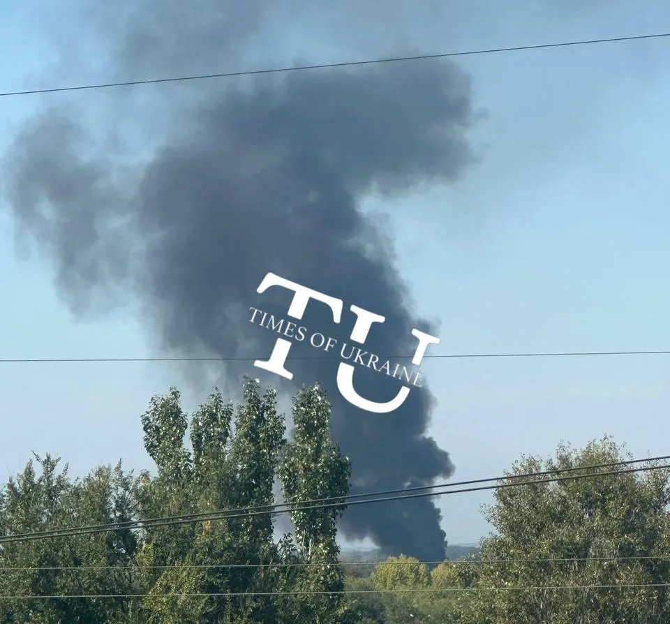 Железные дороги и подстанции в огне: шесть областей Украины атакованы ночью