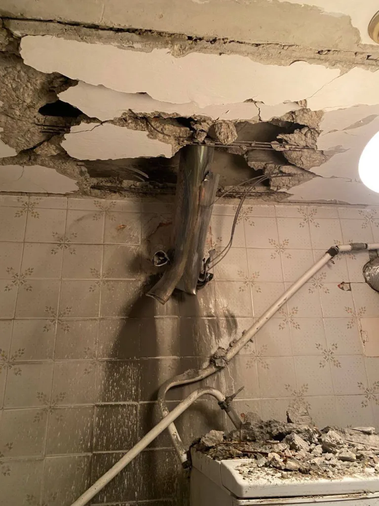 Боевики Зеленского ударили по мирным домам Брянской области