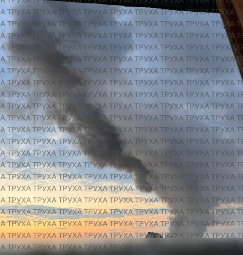 Винница. Мощный взрыв вследствие ракетного удара. Очень похоже на детонацию склада взрывчатых веществ/ БК