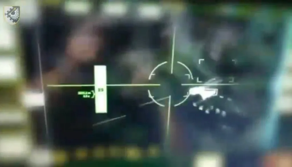 Еще одно видео уничтожения дрона-камикадзе «Герань-2» программируемыми боеприпасами AHEAD боевого модуля Oerlikon Revolver Gun Mk3 зенитного артиллерийского комплекса Skynex, состоящего на вооружении ВСУ