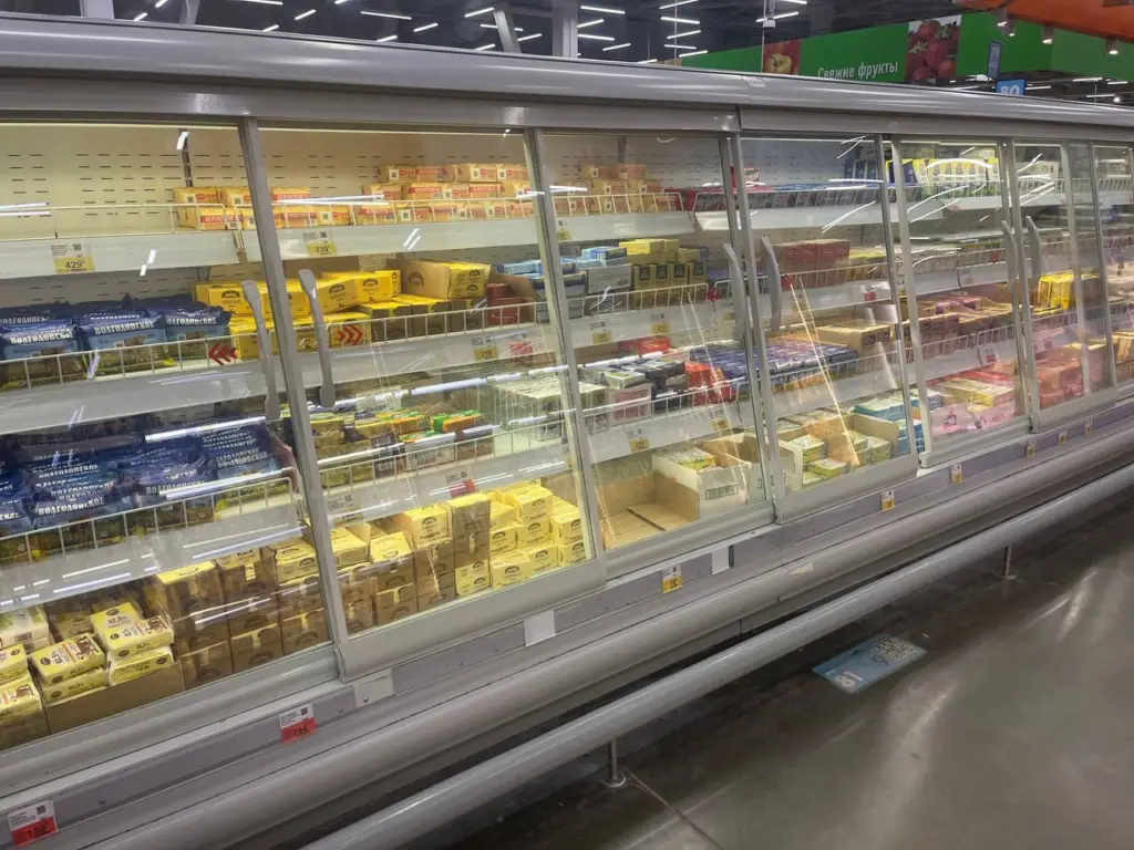 Затариваюсь сразу по пять пачек: внутри 100% сливки — Росконтроль назвал лучшие марки сливочного масла