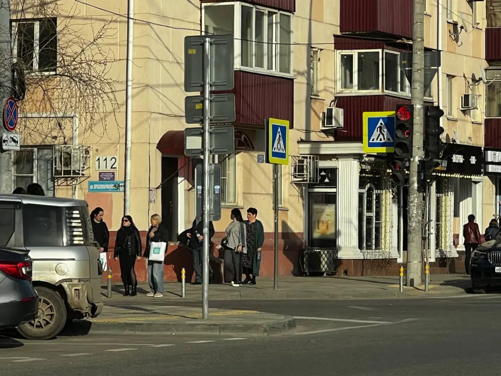 Как относиться к людям, которые вас обижают: 1 мудрые слова от Михаила Лермонтова