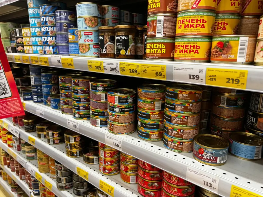 «Не консервы, а таблица Менделеева: свинец, мышьяк, олово и ртуть» — эти популярные рыбные консервы эксперты Росконтроля занесли в черный список