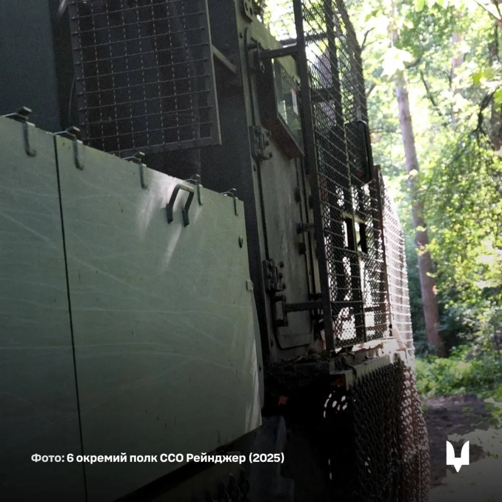 На вооружении 6-го отдельного полка Корпуса рейнджеров ССО ВСУ замечена 155-мм САУ «Богдана» на шасси Tatra Phoenix