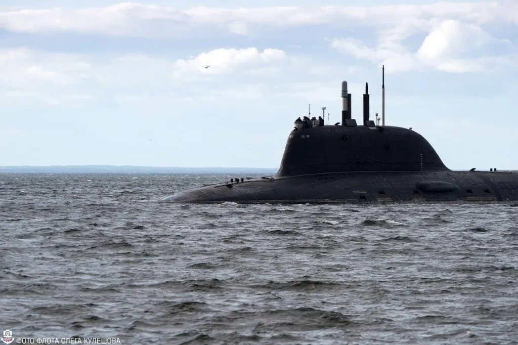 Возвращение новейшего атомного подводного крейсера «Пермь» проекта «Ясень-М» после прохождение ЗХИ