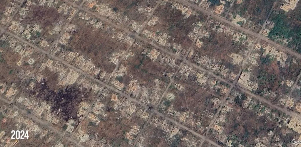 Спутниковые снимки Марьинки, ожесточенные бои за которую шли с марта 2022 года по декабрь 2023 года - более 600 дней