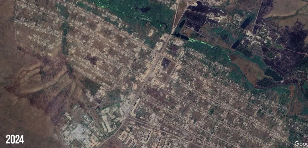 Спутниковые снимки Марьинки, ожесточенные бои за которую шли с марта 2022 года по декабрь 2023 года - более 600 дней