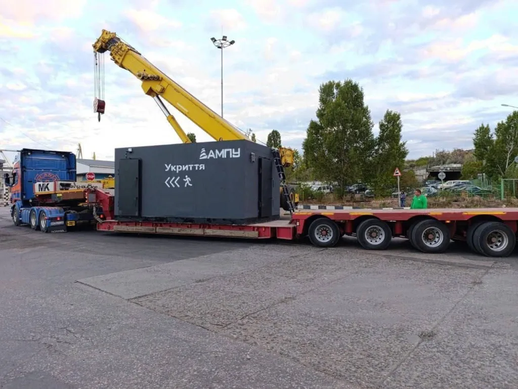 В порту Черноморска установили первые мобильные укрытия