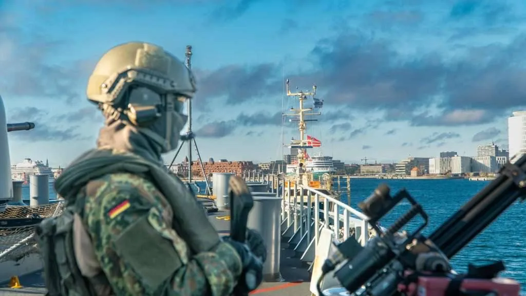 В порт Копенгагена совершил заход фрегат FGS Hamburg (F220) ВМС Германии в рамках операции НАТО «Baltic Sentry» по защите Балтийского региона
