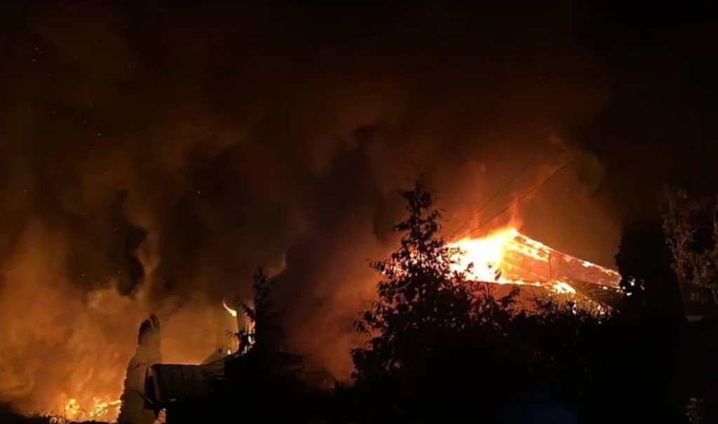 Киев под ударом: украинские каналы пишут о взрывах на фоне тревоги