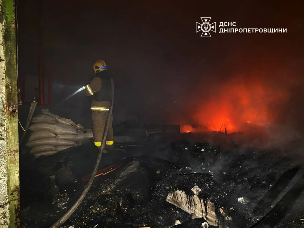 А вот и пораженное предприятие всплыло