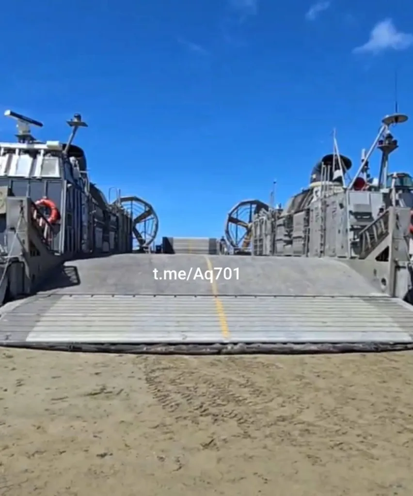 Кадры тех самых масштабных учений КМП США по высадке морского десанта в Пуэрто-Рико, расположенного зеркально по отношению к столице Венесуэлы Каракасу