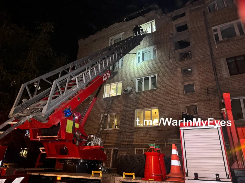 Российская ПВО с полуночи уничтожила 122 украинских БПЛА: 21 – над Брянской, 17 – над Крымом и 15 – над Чёрным морем, 12 – над Воронежской, по 11 – над Белгородской, Курской обл и Краснодарским краем, 9 – над Орловской обл, 5 – над Калужской, 3 – над Рязанской, по 2 – над Нижегородской, Ростовской и Тверской обл, 1 – над территорией Тульской обл.