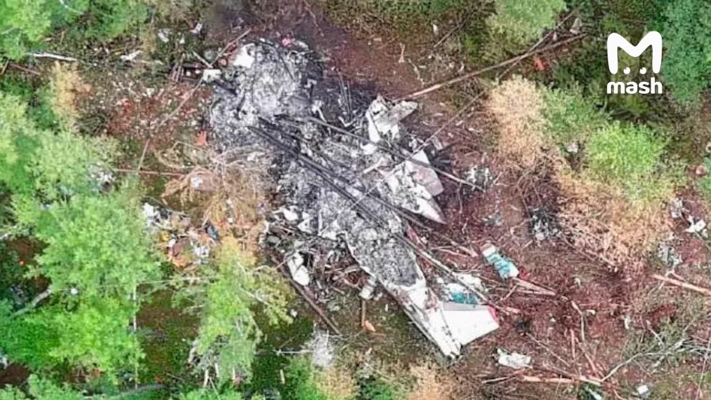 Экипаж Ан-24 авиакомпании "Ангара" под Тындой разбился из-за ошибки пилота — это подтвердил предварительный отчёт МАК. Тогда погибло 48 человек