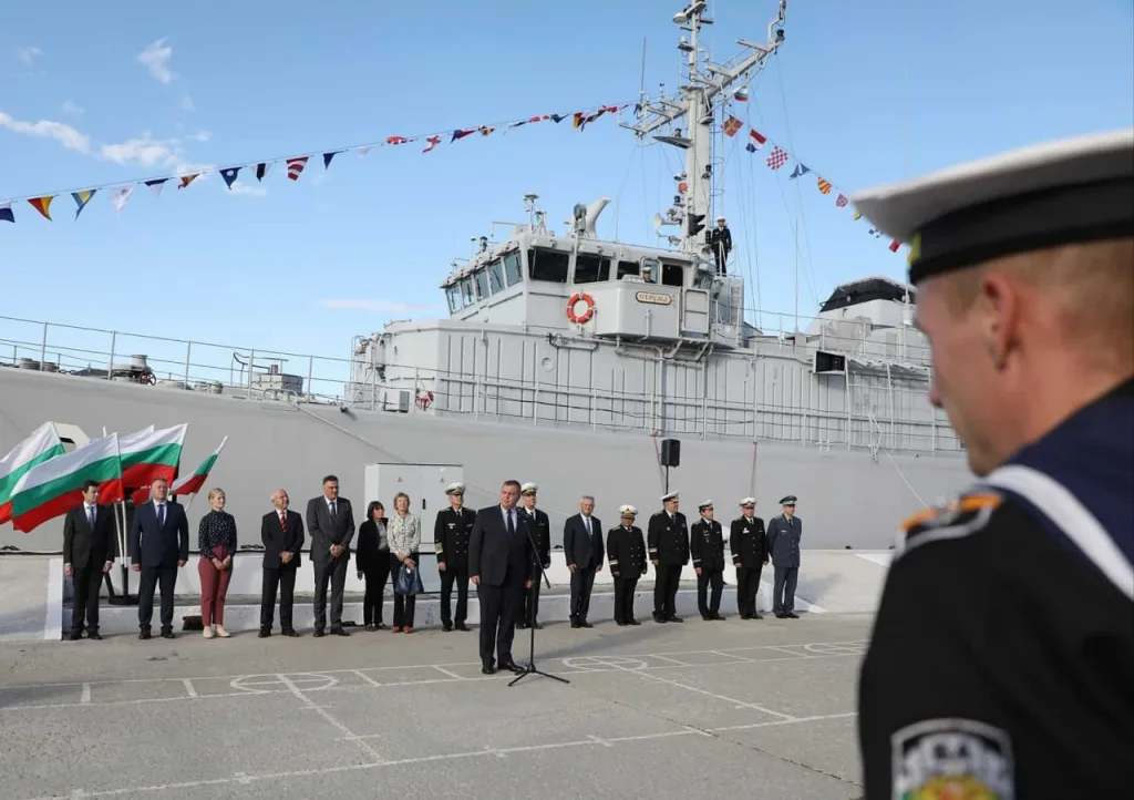 Украинские моряки будут обучаться в Болгарии на списанных голландских кораблях