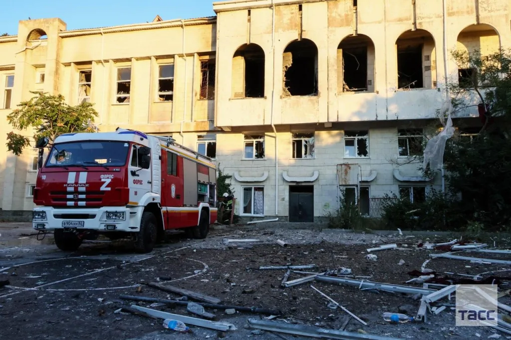 Первые кадры после удара ВСУ по школе в Форосе (Крым)