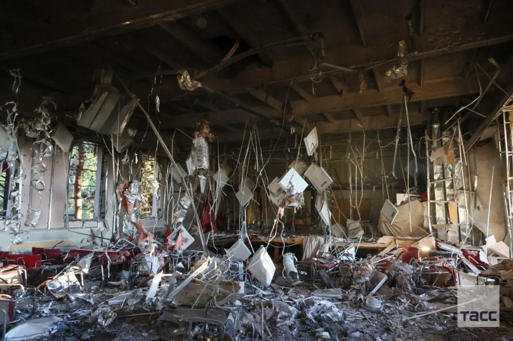 Первые кадры после удара ВСУ по школе в Форосе (Крым)