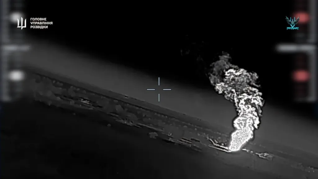 Удары дронов-камикадзе ГУР Украины по двум Ан-26 в Крыму