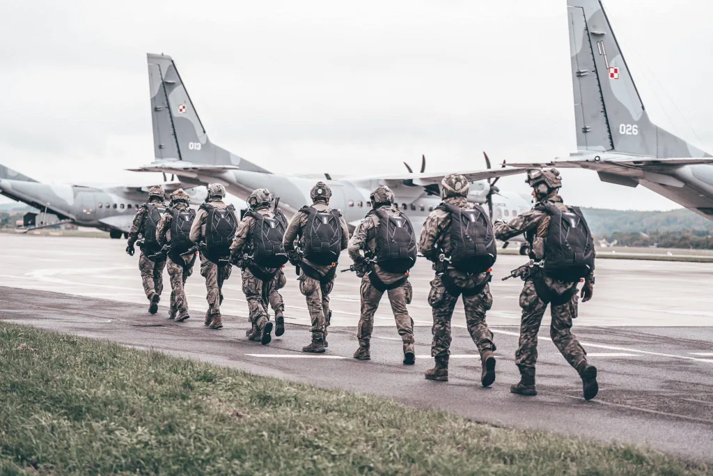 На фоне ухудшения оперативной обстановки в Балтийском регионе Польша и Швеция проводят двусторонние учения «Gotland Sentry» для проверки боеготовности в наиболее уязвимых районах Балтийского моря