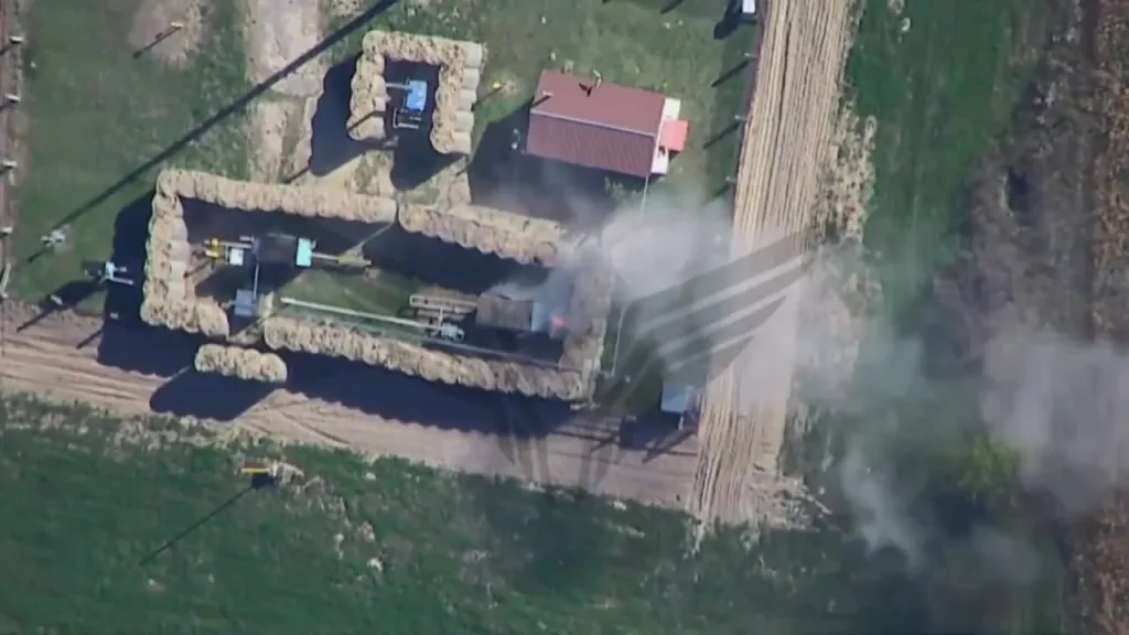 Еще один небольшой удар по энергетике Украины - возле села Хоробичи Черниговской "Ланцет" центра "Рубикон" поразил газораспределительную установку