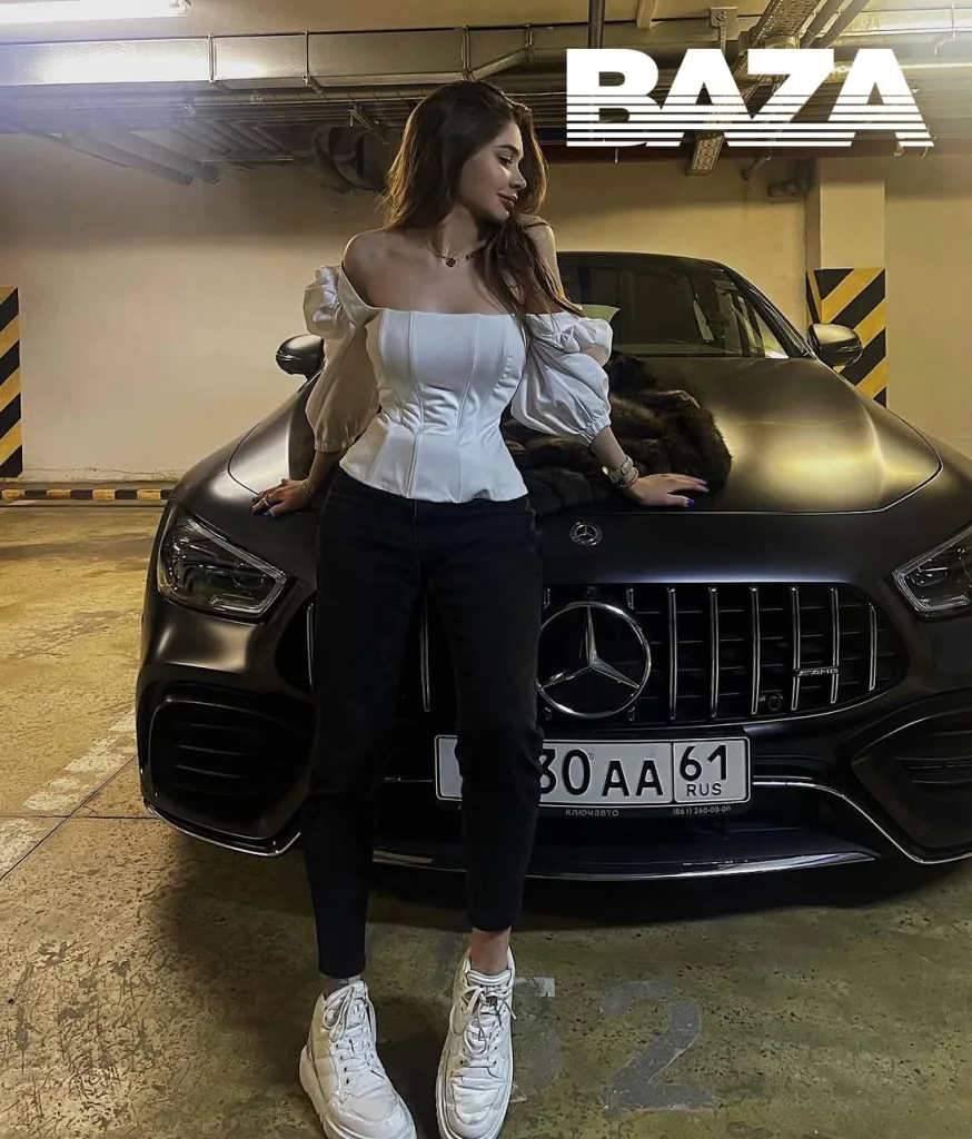 Дочь главаря кущёвской ОПГ влетела на мерседесе в частный дом под Таганрогом