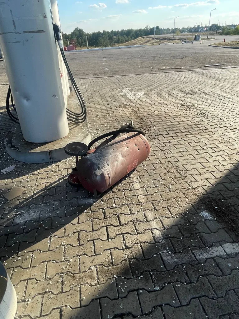 ВСУ дроном атаковали заправку в Энергодаре — двое ранены, повреждено несколько машин, сообщил мэр