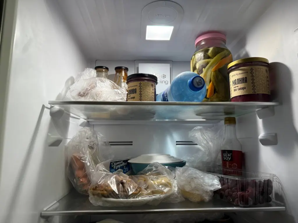 Ошибка каждой хозяйки: такие продукты нельзя хранить в холодильнике