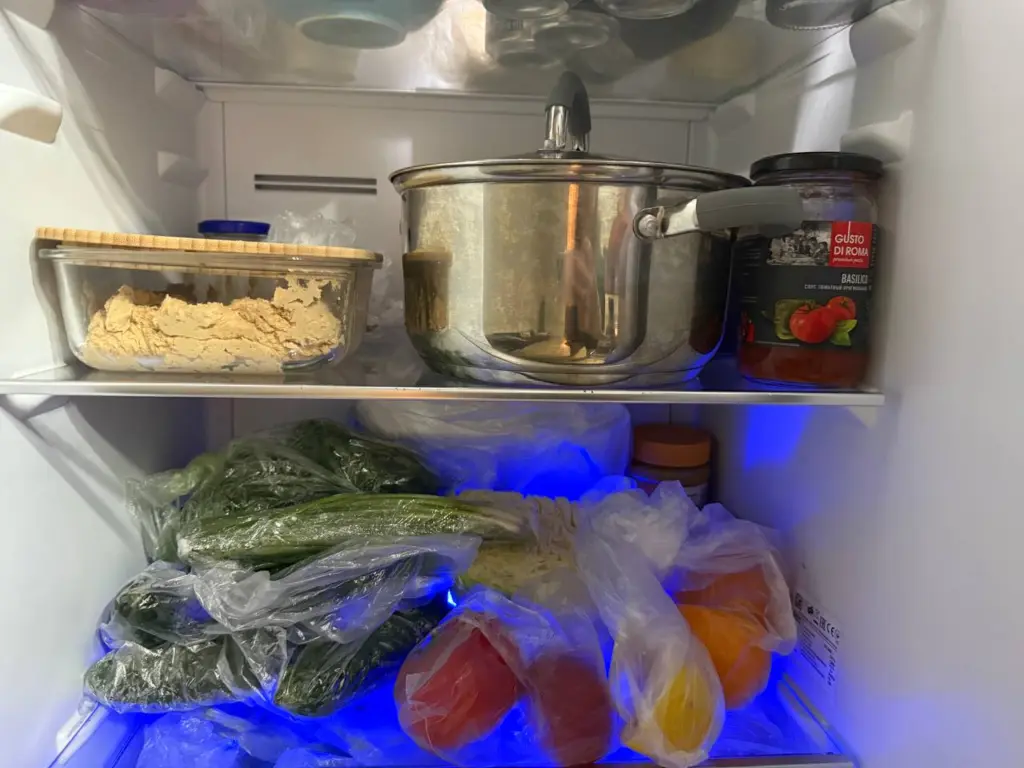 Эти 6 продуктов не стоит хранить в холодильнике — быстро испортятся, потеряют свой вкус, текстуру и аромат