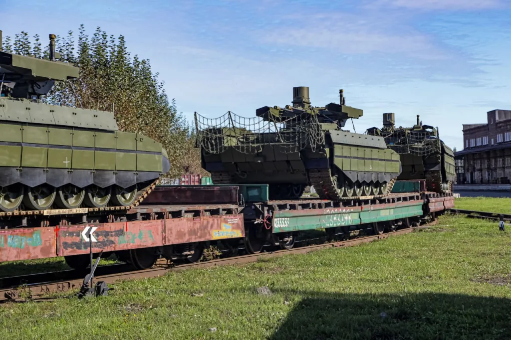 «Уралвагонзавод» отчитался об отправке в войска новой партии БМПТ «Терминатор»