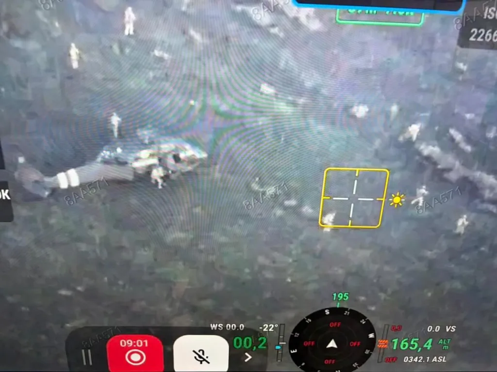 Заявляется как высадка десанта ГУР Украины с вертолета UH-60A Black для "разблокировки ключевых линий снабжения" под Покровском