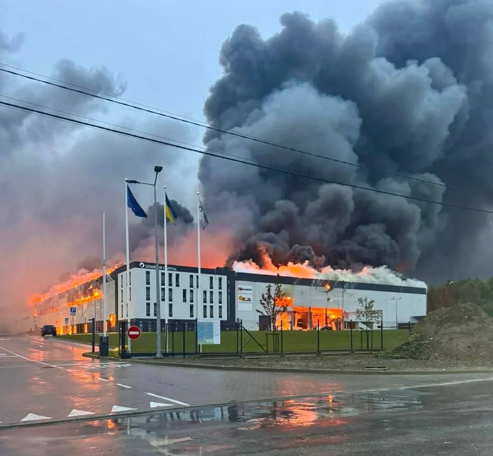 Во Львове уничтожен (судя по всему почти полностью) новейший Индустриальный парк "Sparrow"