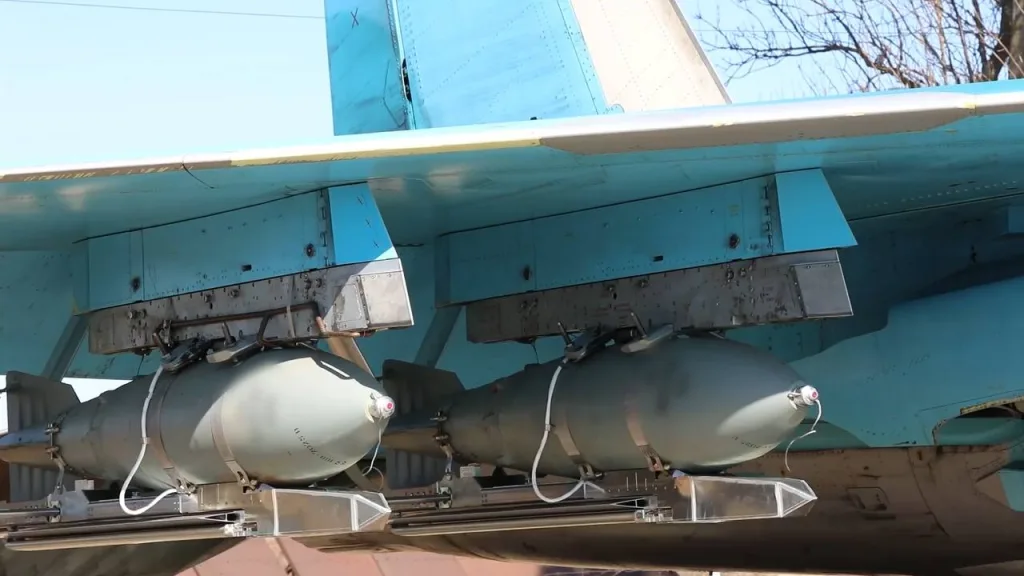 Боевой вылет истребителя-бомбардировщика Су-34 на применение четырёх ФАБ-500Т с УМПК в интересах группировки войск «Юг»