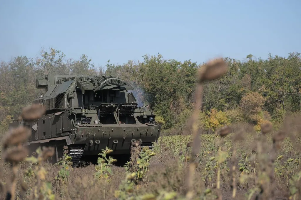 Боевая работа расчёта ЗРК 9К332 «Тор-М2» группировки войск «Центр» на Покровском (Красноармейском) направлении