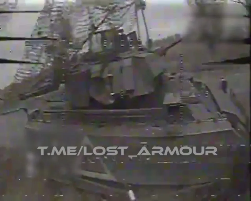 Добивание БМП M2A2 Bradley ODS-SA ВСУ ударами минимум 7 единиц FPV-дронов возле посёлка Дорожное (район Добропольского прорыва)