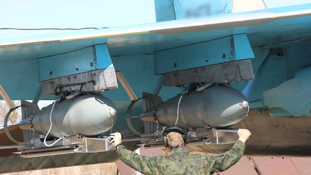Боевой вылет истребителя-бомбардировщика Су-34 на применение четырёх ФАБ-500Т с УМПК в интересах группировки войск «Юг»