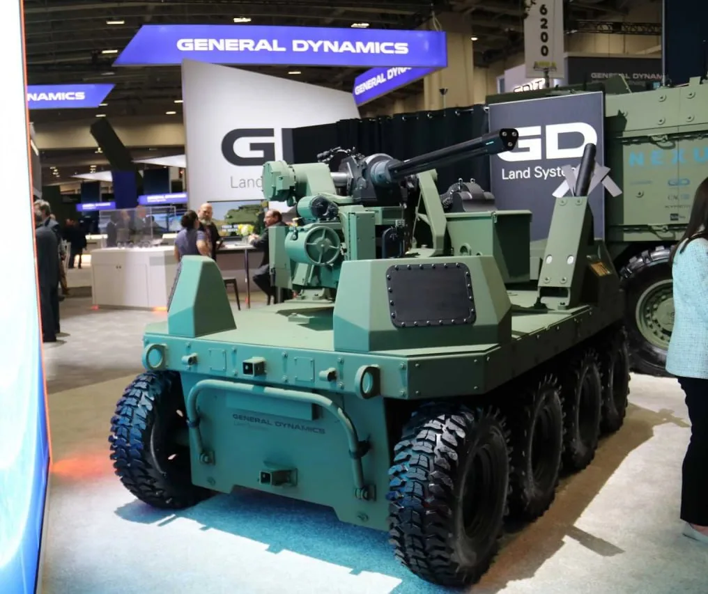 Десятка выставочных образцов американского вооружения с AUSA 2025, которые должны оказать наибольшее влияние на будущий облик армии США