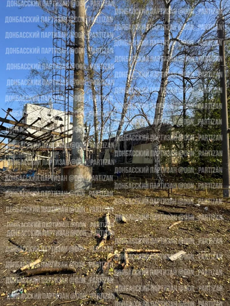 Святогорск 04.10.2025 в 10:35 отмечена серия ударов ФАБ-250 с УМПК по городу