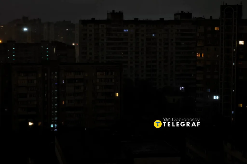 Россия атаковала до 10 крупных объектов энергетики Украины за ночь