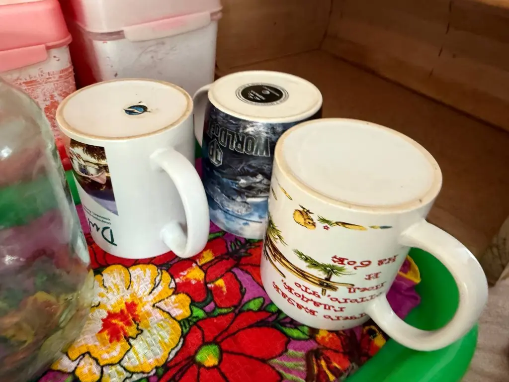 Почему не надо мыть посуду в гостях — запомните это раз и навсегда