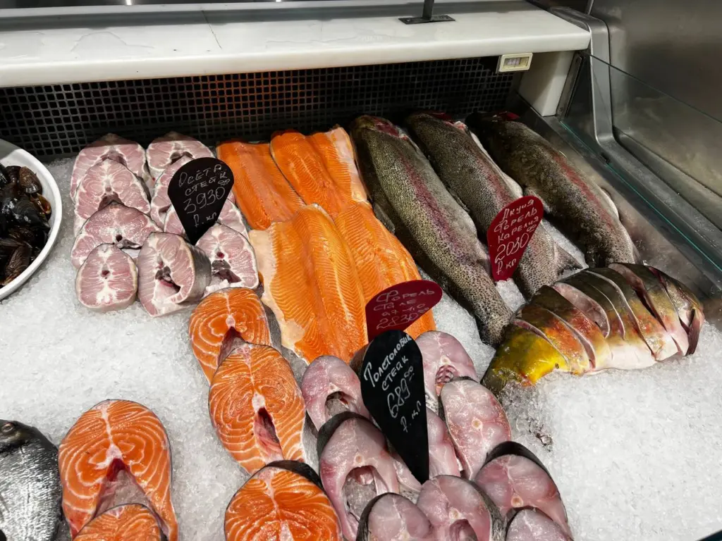 Как продавцы красной рыбы обманывают на рынке: продавщица 3 раза обвела меня вокруг пальца