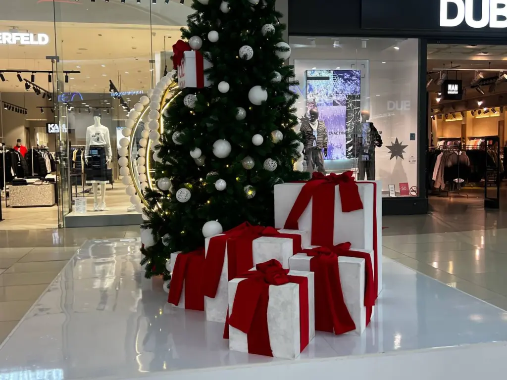 Названы три цвета, в которых надо встречать Новый год 2026 – есть у всех