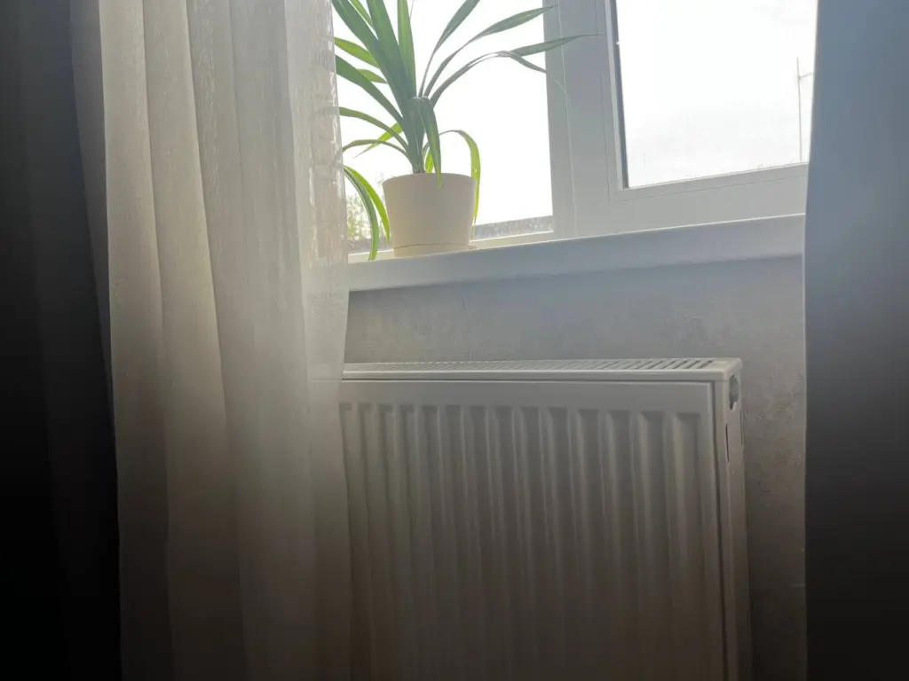 Понадобится только фольга: отапливаю дом за полчаса – жарко даже если за окнами минус 30