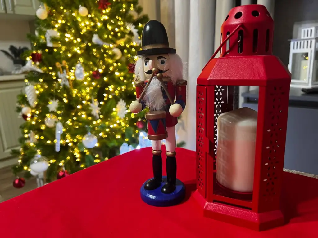 Поступила по-умному: взяла весь декор к Новому году без очередей и наценок в FixPrice в октябре