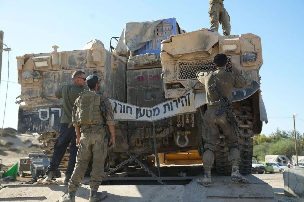 Ночью ЦАХАЛ начал отвод войск в Секторе Газа к согласованной линии разграничения в рамках соглашения с ХАМАС