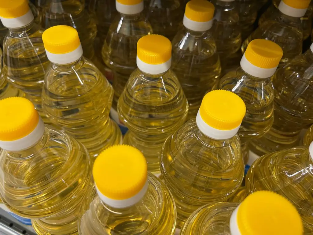 Это масло стоит брать ящиками: эксперты Роскачества назвали россиянам лучшие бренды подсолнечного масла