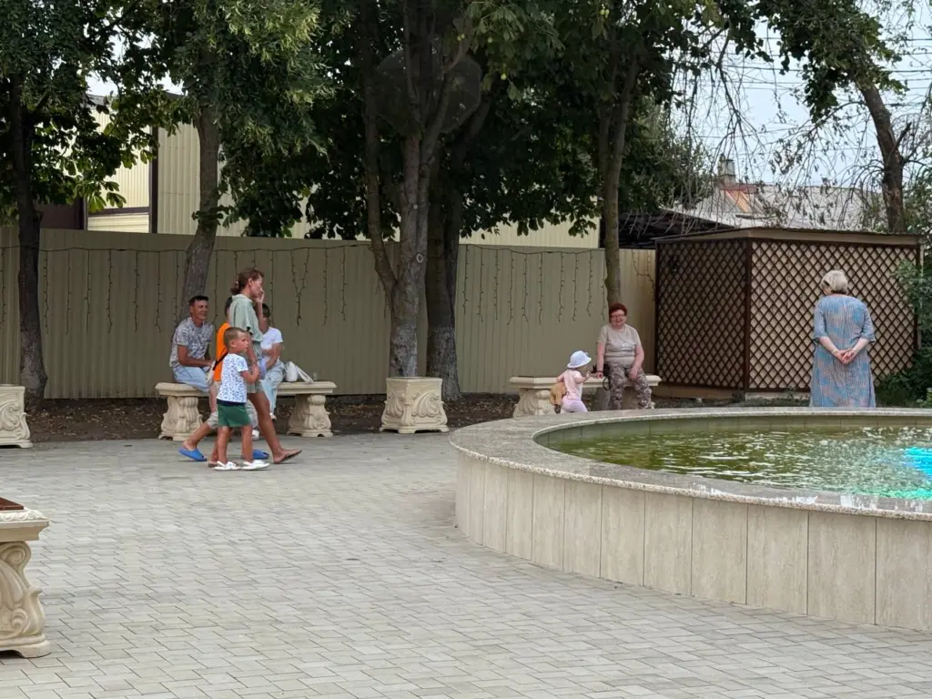 12 невинных привычек, которые указывают на то, что человек плохо воспитан — проверьте себя и близких